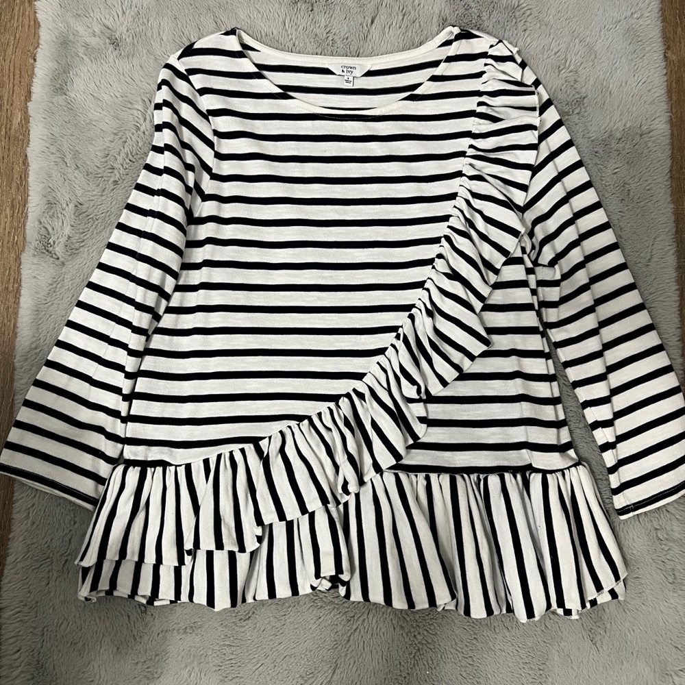Navy and White Ruffled Knit Top by crown & ivy Sz S